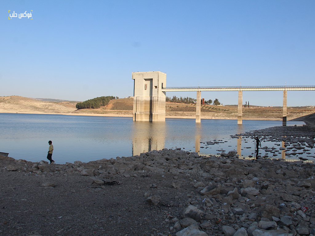 بحيرة ميدانكي في ريف مدينة عفرين شمالي حلب، نيسان 2025.