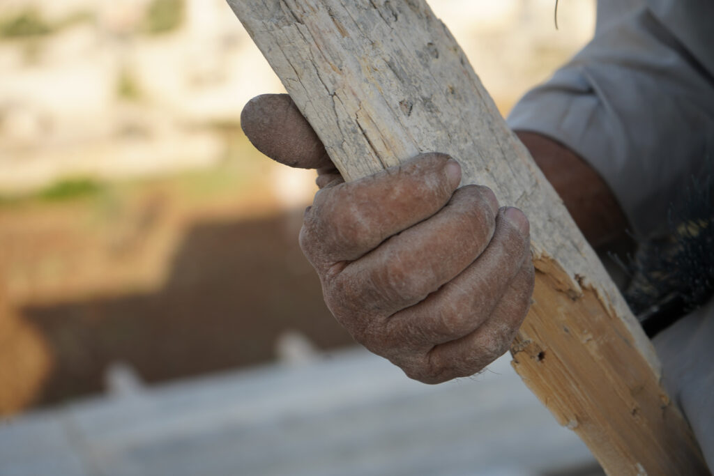 آثار أعمال البناء على كف أبو محمد، كفرنبل، ريف إدلب، أيار 2025- تصوير: سحر زعتور