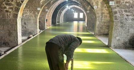 في إذاعة حلب لا شيء.. ينقطع الصوت ويصمت الأثير