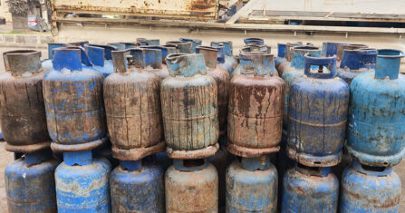 أصحاب البسطات في باب جنين يخشون الإزالة أو فرض الرسوم.. السوق البديل غير مناسب