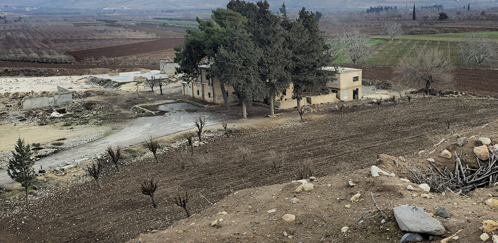 مستودع آثار عين دارة قرب عفرين.. إهمال يضاف لعمليات السرقة والتخريب