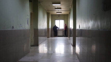 مستشفى ابن خلدون في حلب.. خط الدفاع الأخير عن الصحة النفسية