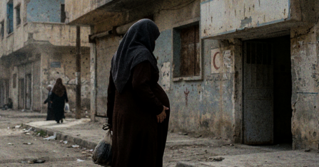 جسر المهدوم.. يطيل طريق سكان في ريف حلب الشرقي 