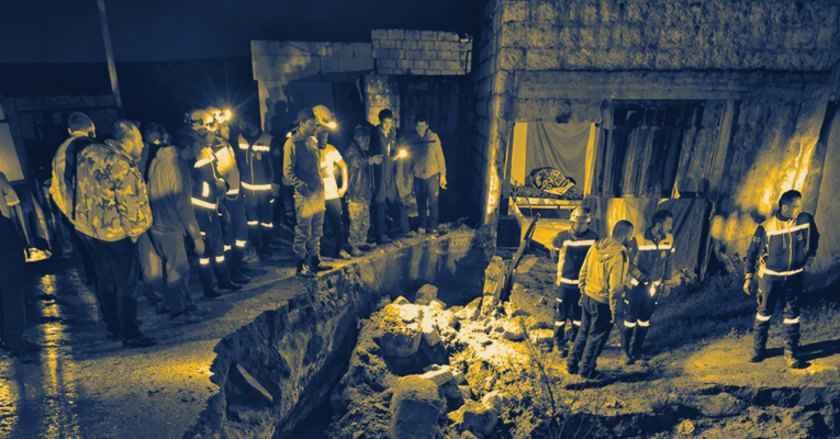 تكرار الانهيارات الأرضية في الطرق الحيوية يثير مخاوف السوريين