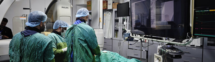 تراجع التمويل وإغلاق المستشفيات يضيق خيارات العلاج أمام سكان إدلب 