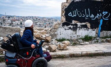 شوارع لا تنصفهم.. ذوو الإعاقة محرومون من حقهم في تنقل آمن