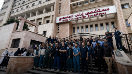 كشوف الرواتب تفتح باب الاحتجاج.. موظفون يطالبون بالعدالة الوظيفية