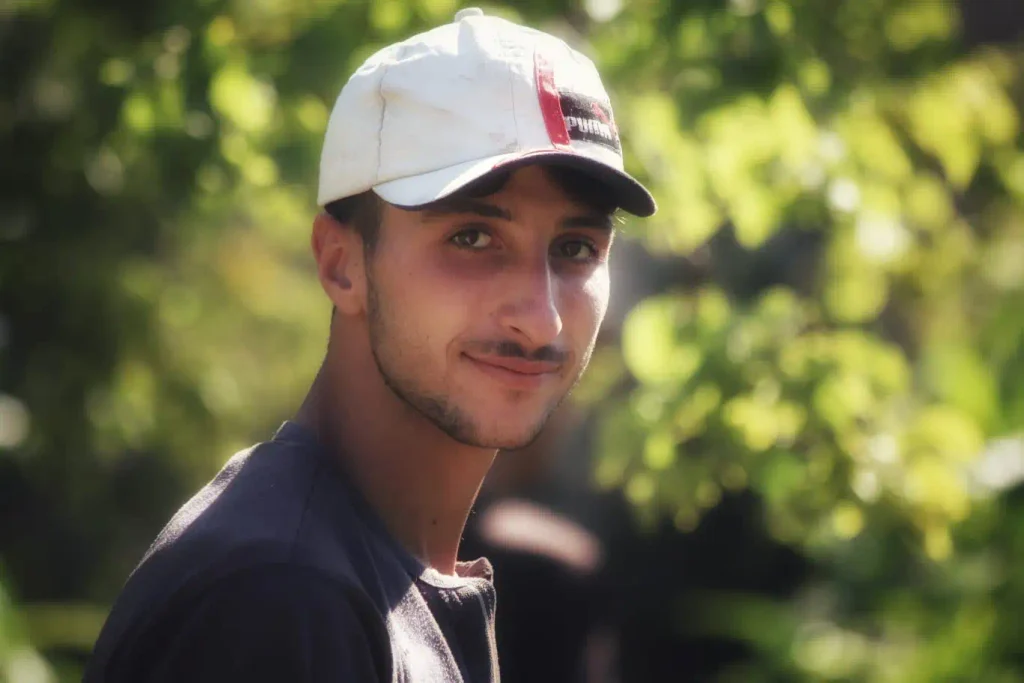 محمد حمدان بتاريخ 9 أيلول/ سبتمبر 2016 في مزرعته في غوطة دمشق