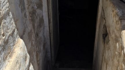 من المؤونة إلى الملجأ.. ما الذي بقي في القبو؟